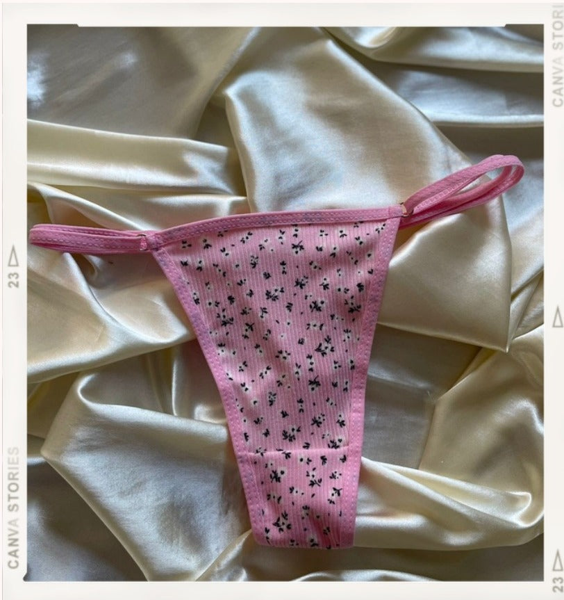 Pantys Pétalo Rosa - panty rosa con estampado floral pequeno sobre malla - Seduxxion